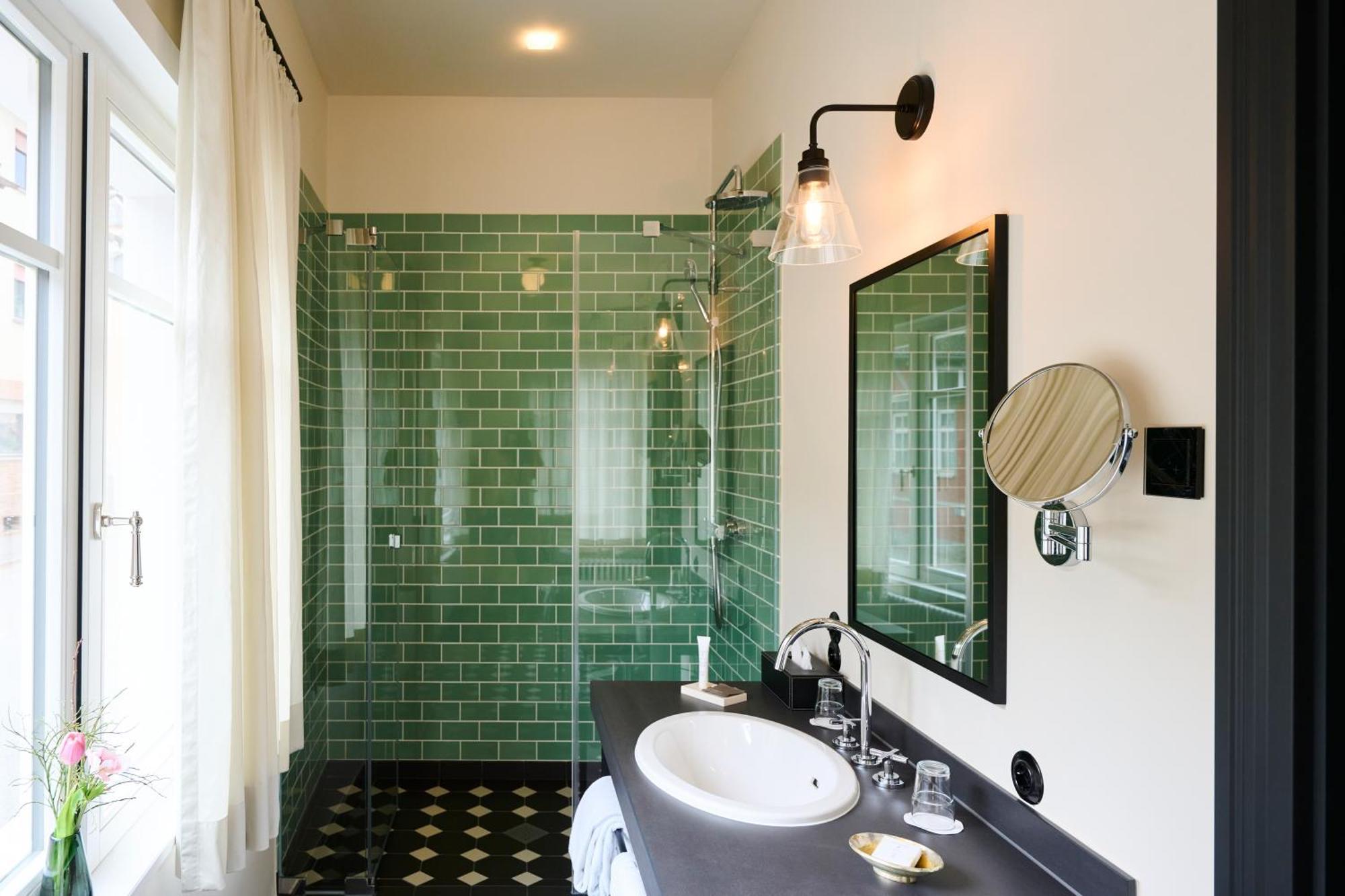 Winzerhof Ross & Rose Hotel Trechtingshausen Bagian luar foto