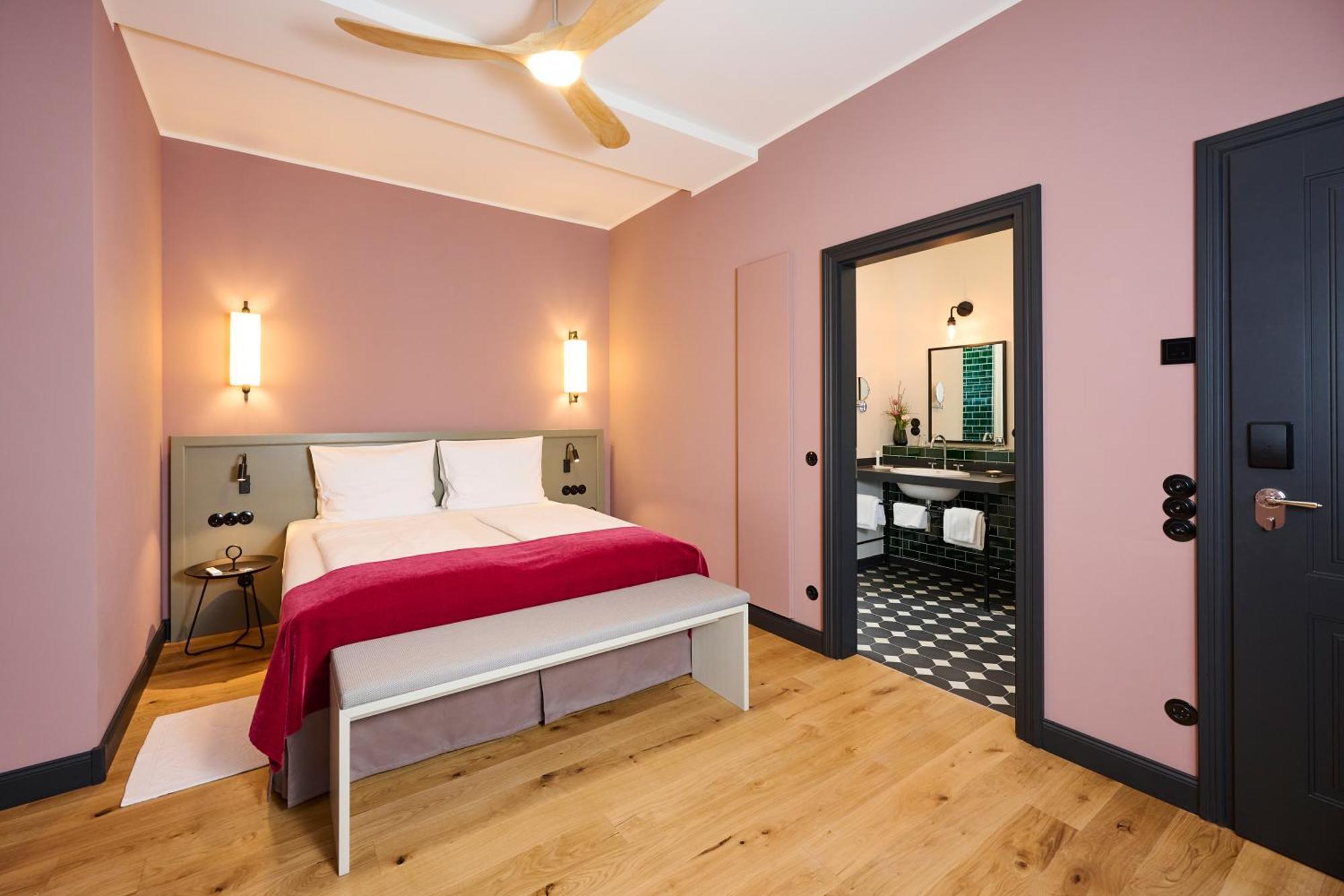 Winzerhof Ross & Rose Hotel Trechtingshausen Bagian luar foto