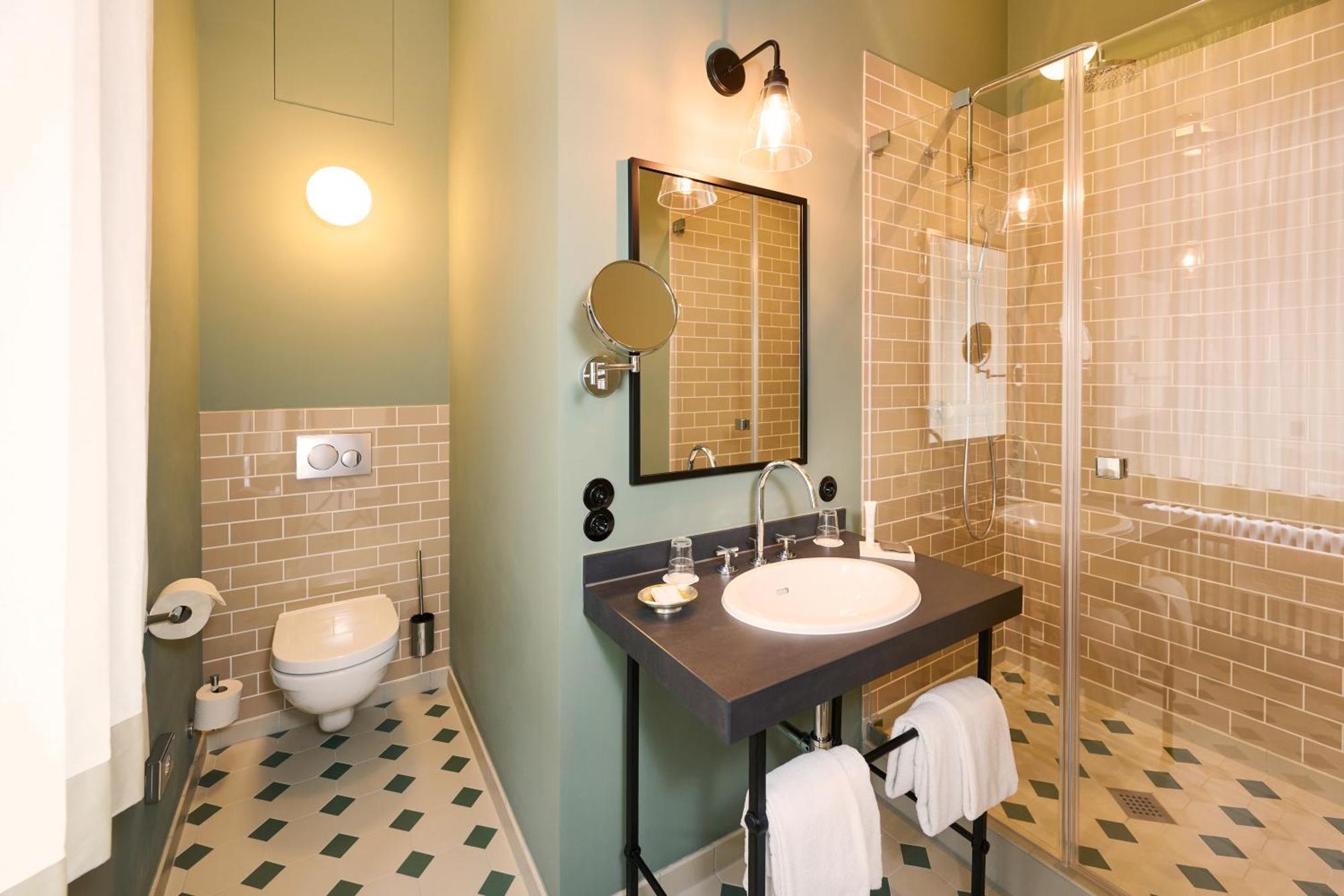 Winzerhof Ross & Rose Hotel Trechtingshausen Bagian luar foto