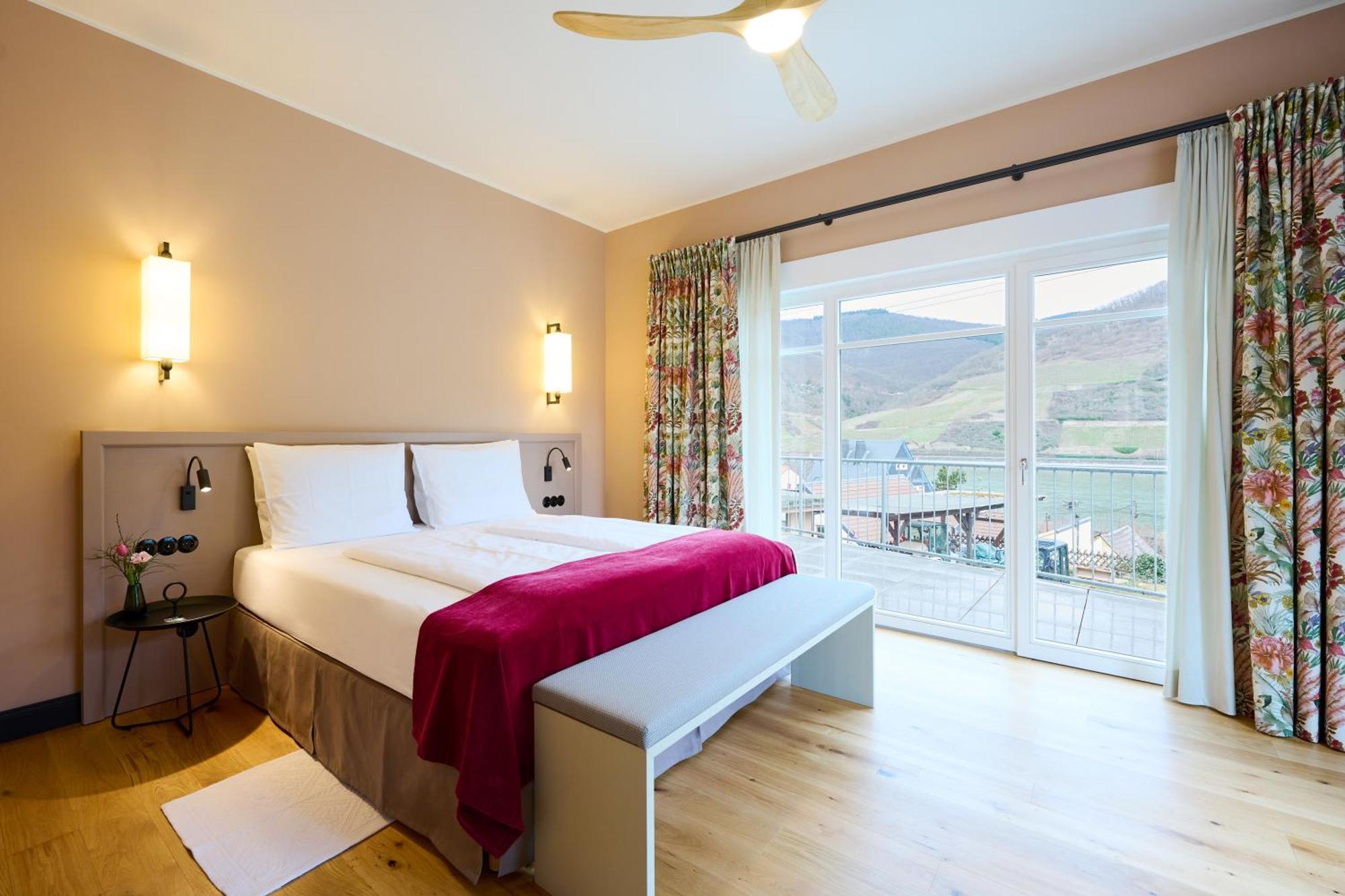 Winzerhof Ross & Rose Hotel Trechtingshausen Bagian luar foto