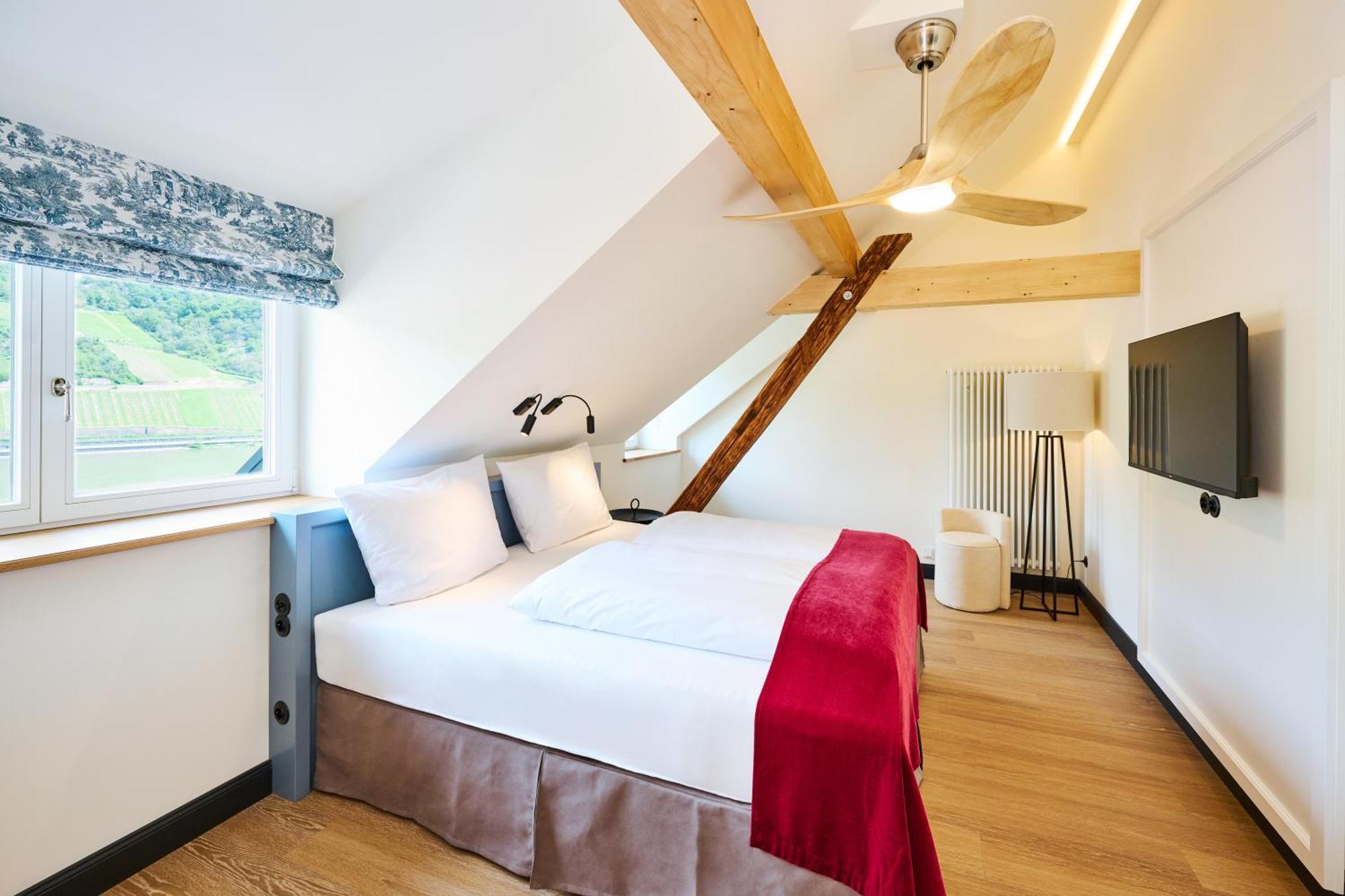 Winzerhof Ross & Rose Hotel Trechtingshausen Bagian luar foto